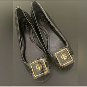 Tory Burch Women Georgia Ballet Flat
•Black SuedeLeather 
•Square Toe 
•slip on